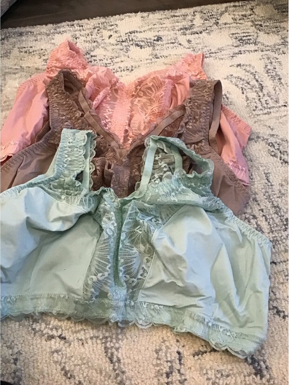 Breezies, 3x, bras, soft support unlined, new, wirefree